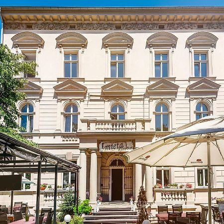 Garden Palace Krasków Exterior foto