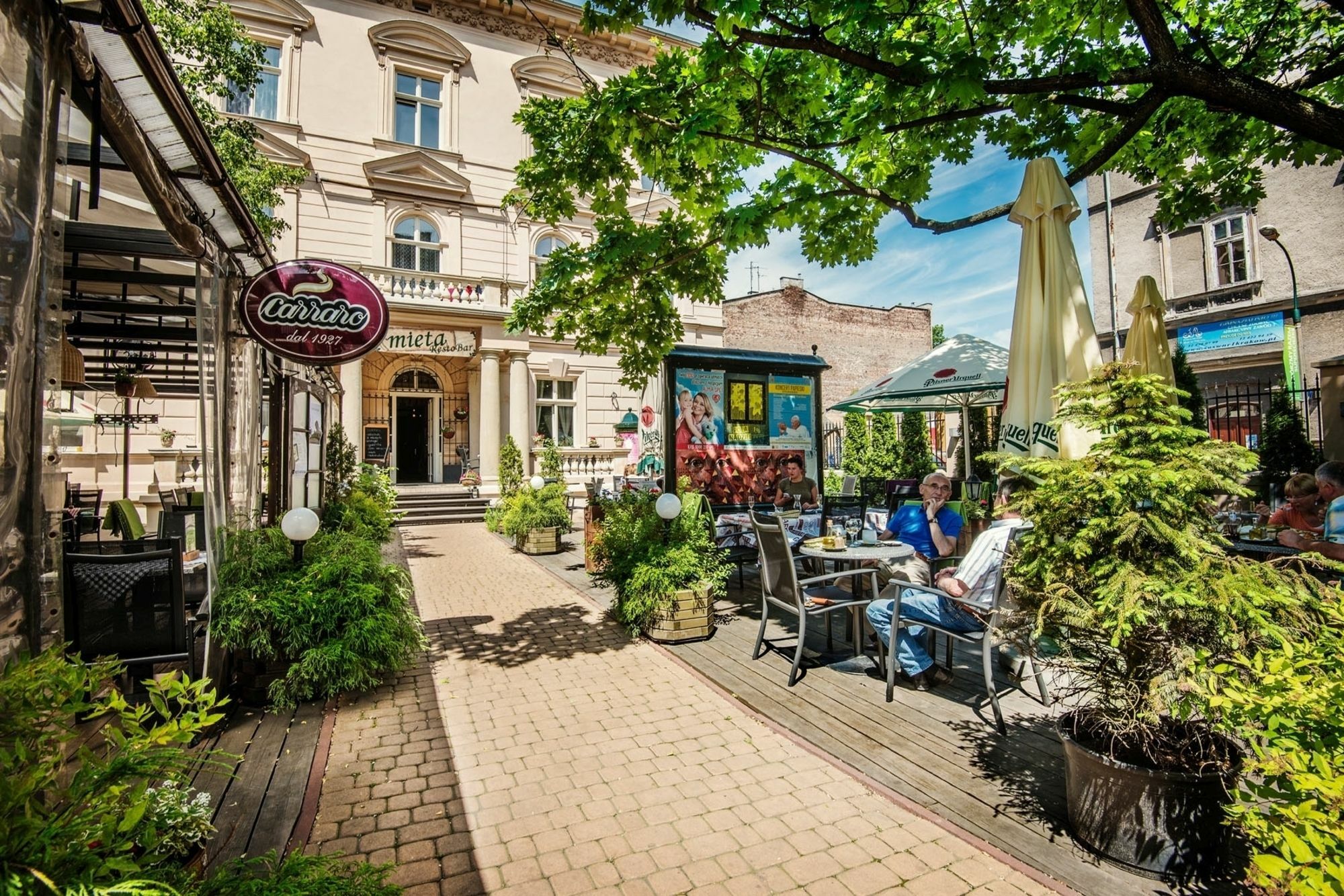 Garden Palace Krasków Exterior foto